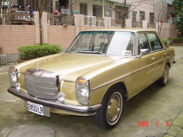 1971 W114-1.jpg